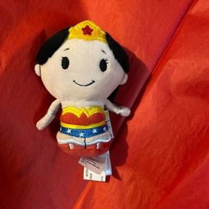 Hallmark Wonder Woman Itty Bittys Tiny Plush